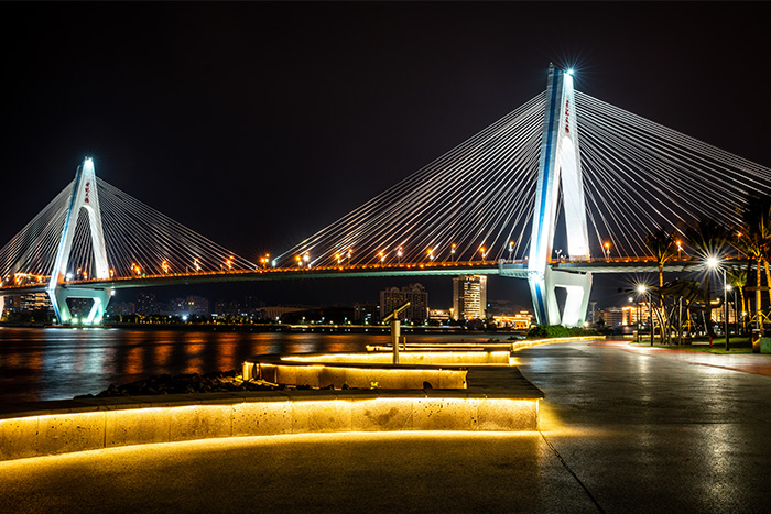 大橋如何做亮化工程能夠提升城市吸引力？