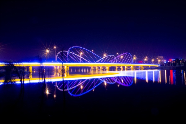 橋梁亮化工程-展現不一樣的照明效果